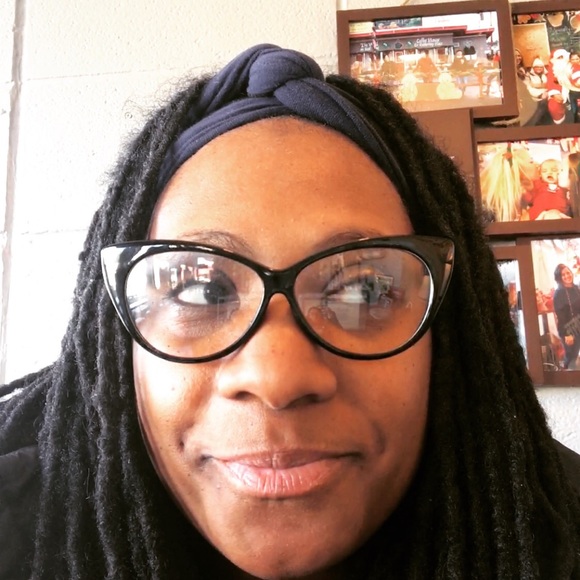 Meet Retina of Chameleon Candi Designs, llc - Picture 1 of 8